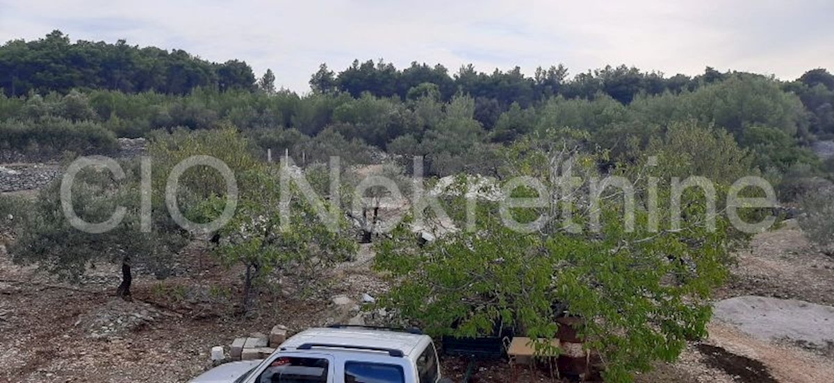 Land For sale - SPLITSKO-DALMATINSKA  BRAČ 