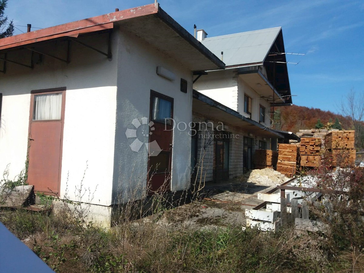 Haus Zu verkaufen - KARLOVAČKA  OGULIN 