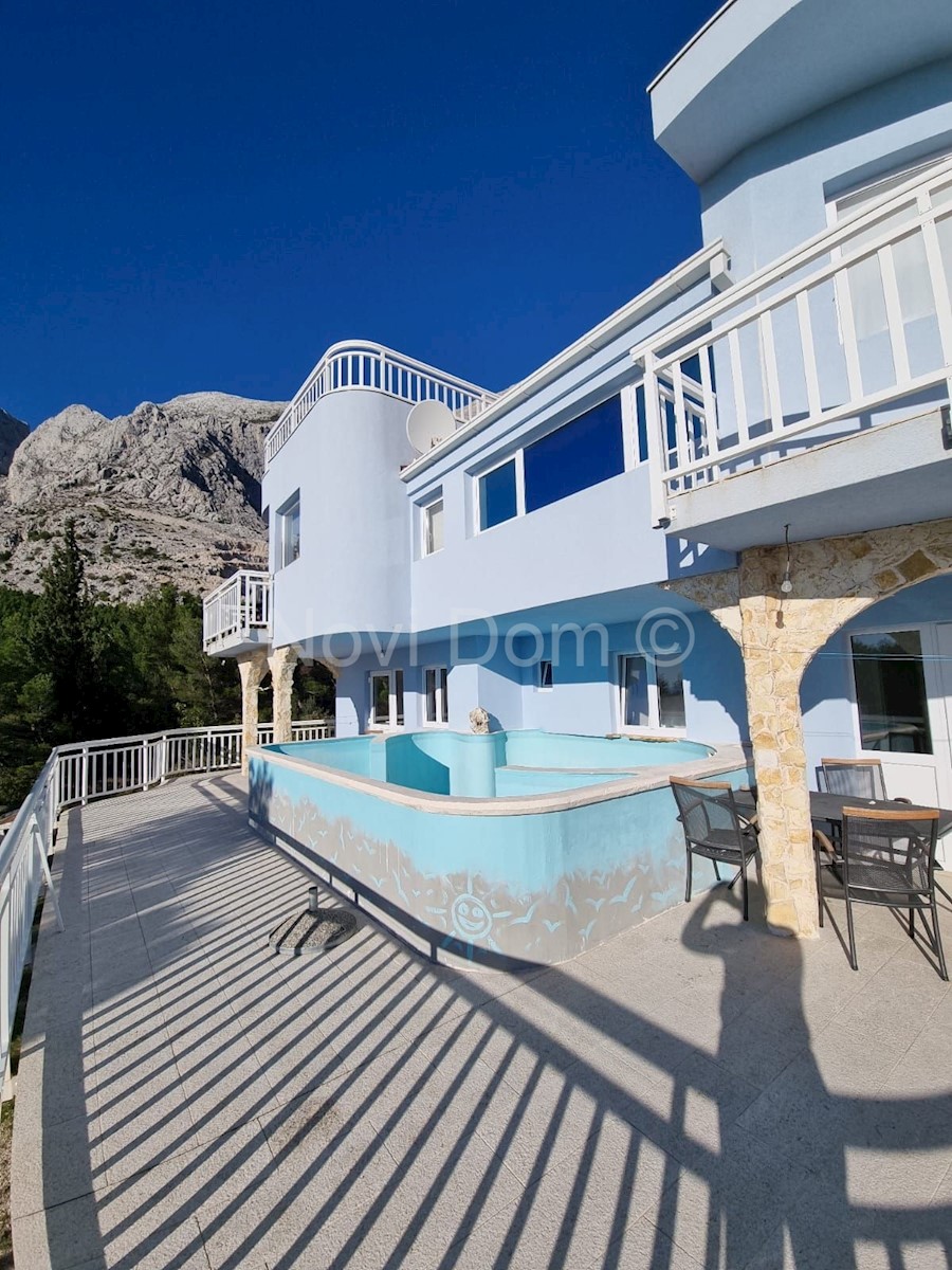 House For sale - SPLITSKO-DALMATINSKA  BAŠKA VODA 