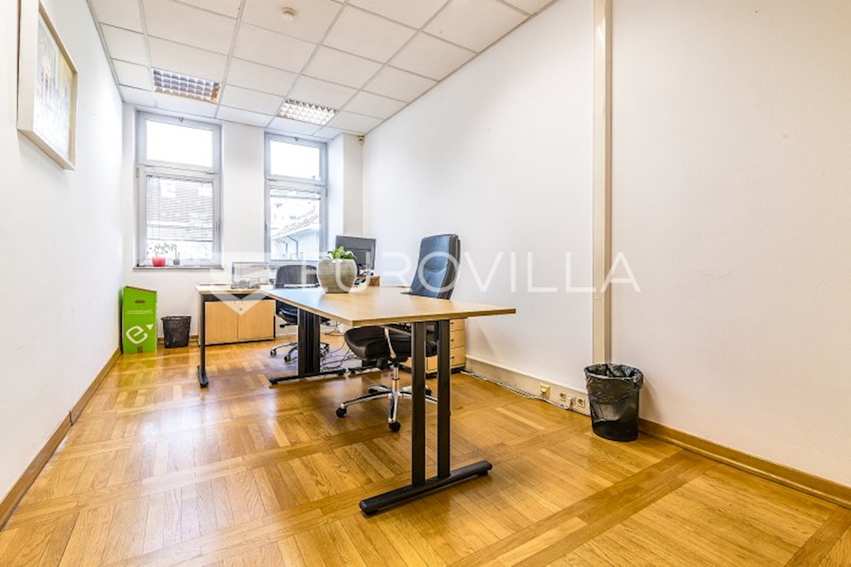 Business premises For rent - KARLOVAČKA  OZALJ 