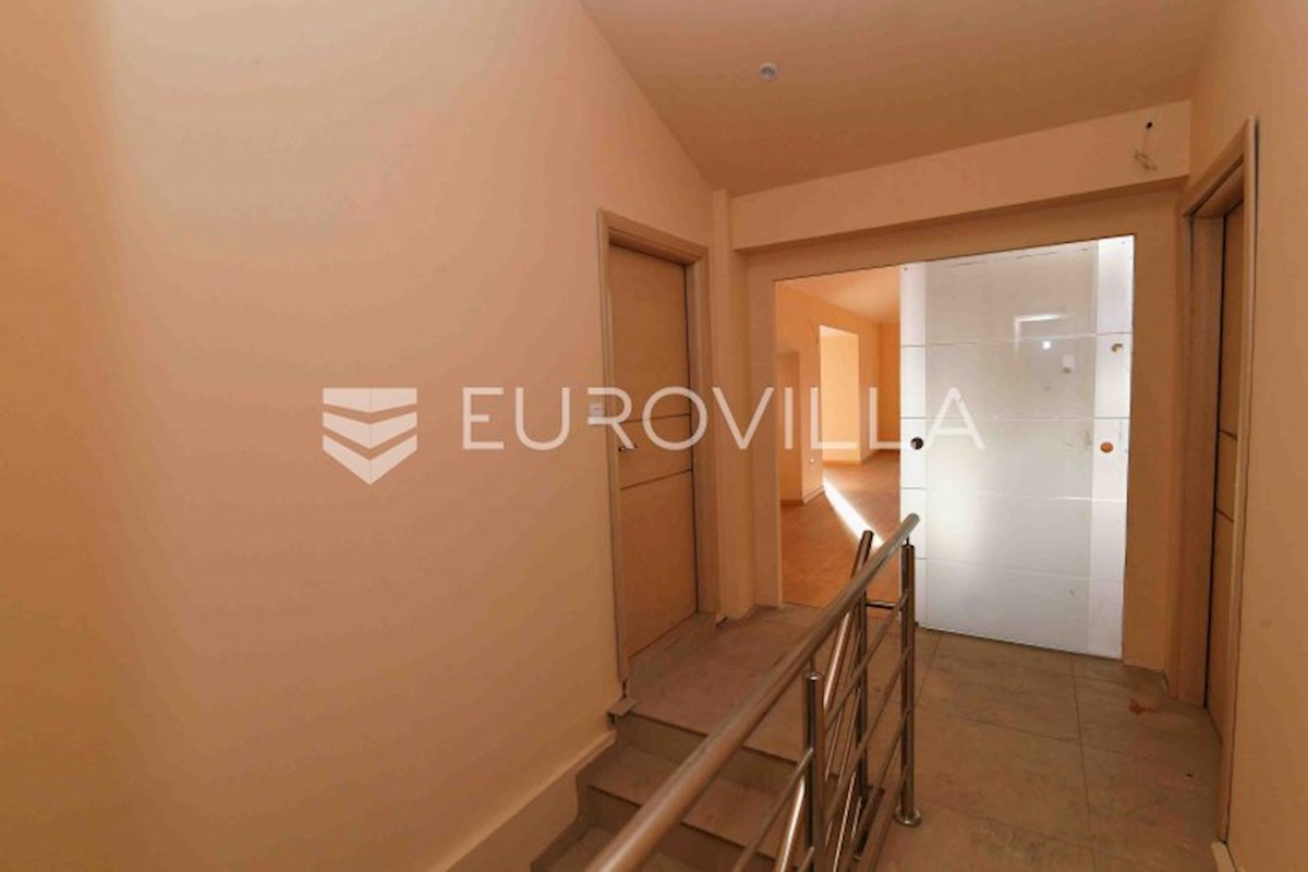 Flat For sale - ZAGREBAČKA  POKUPSKO 