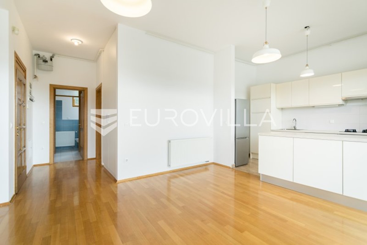 Flat For rent - GRAD ZAGREB  ZAGREB 