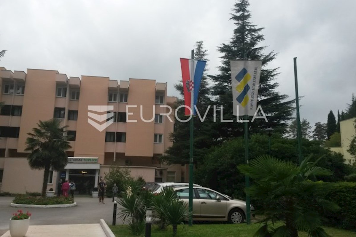 Business premises For sale - ISTARSKA  OPRTALJ 