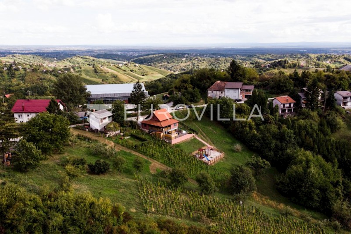 Casa In vendita - ZAGREBAČKA  JASTREBARSKO 