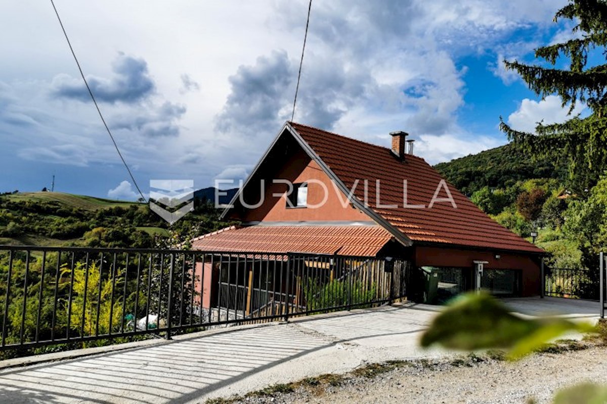 Haus Zu verkaufen - ZAGREBAČKA  JASTREBARSKO 