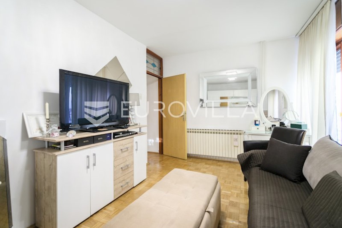 Apartmán Na predaj - GRAD ZAGREB  ZAGREB 