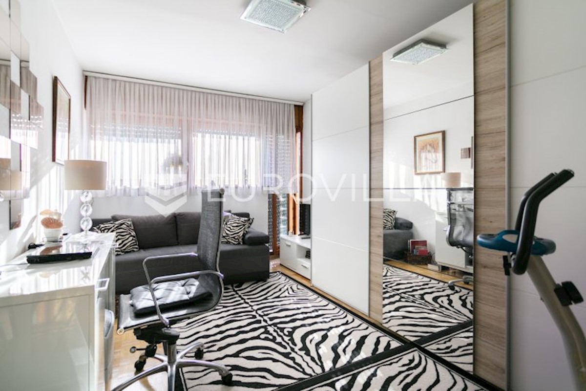 Apartmán Na predaj - GRAD ZAGREB  ZAGREB 