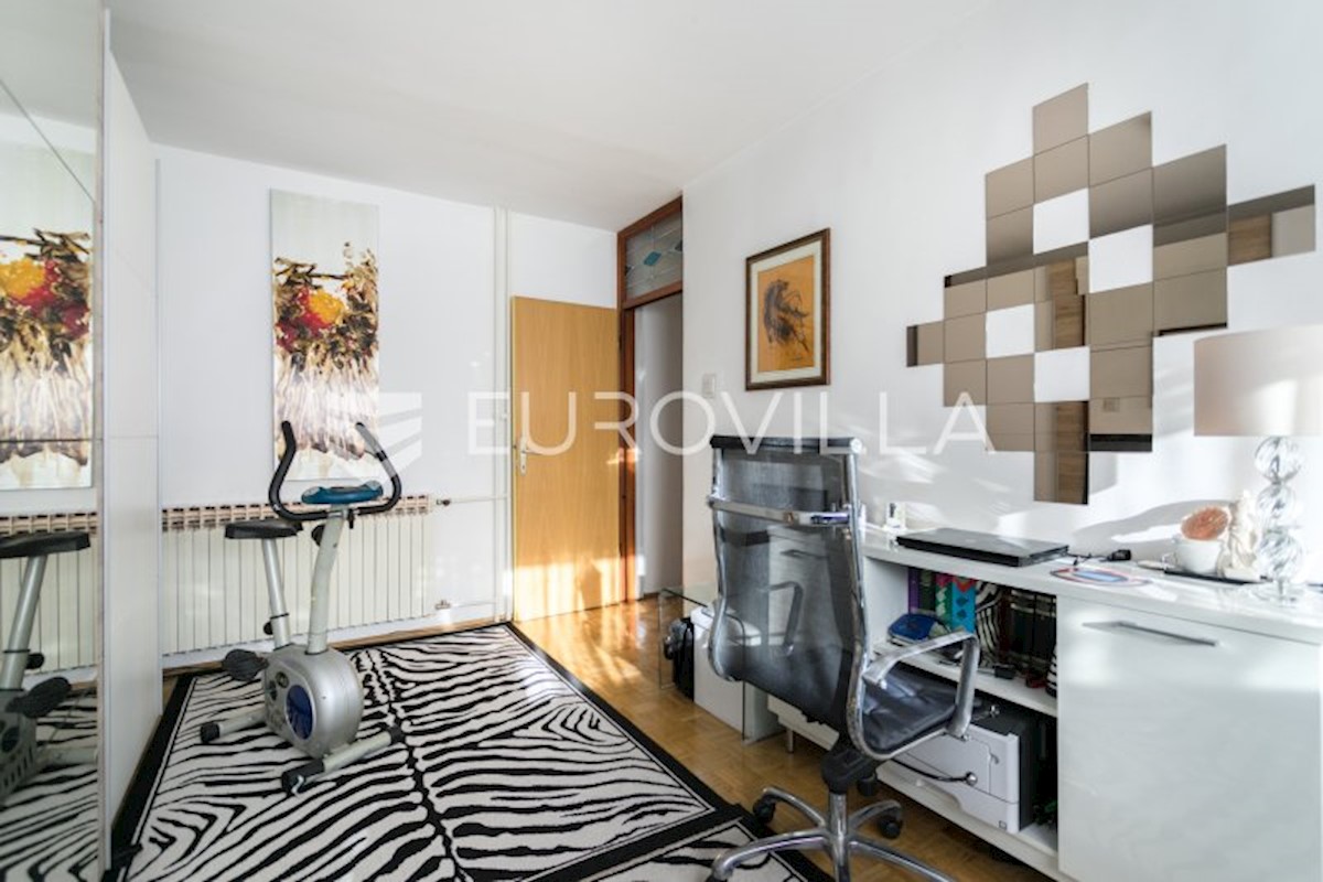 Apartmán Na predaj - GRAD ZAGREB  ZAGREB 