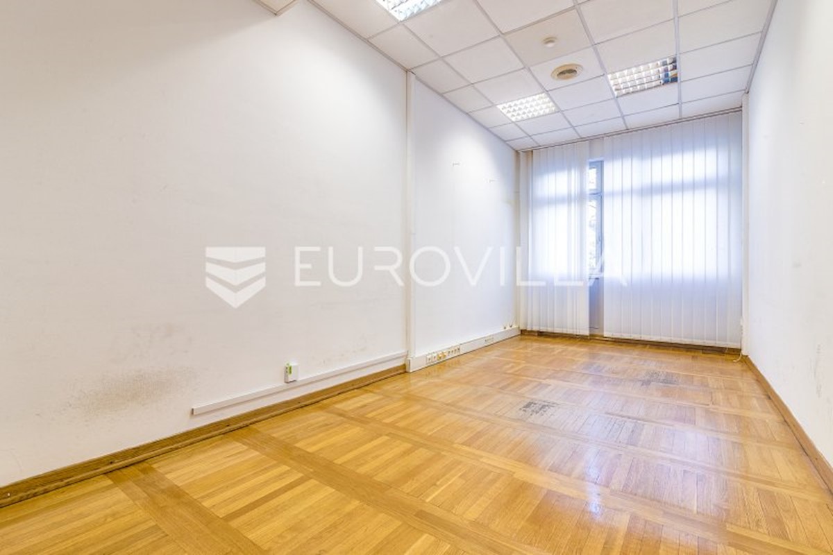 Business premises For rent SVETICE