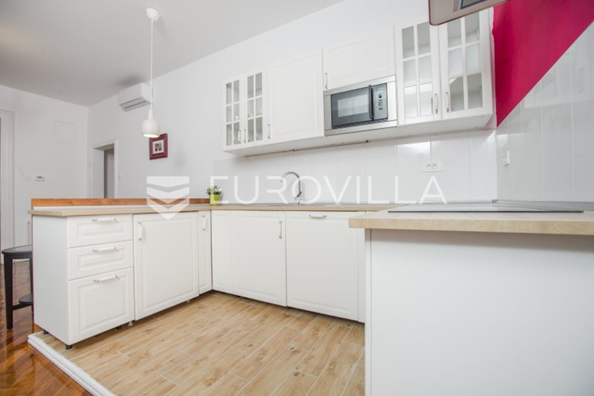 Flat For rent - GRAD ZAGREB  ZAGREB 