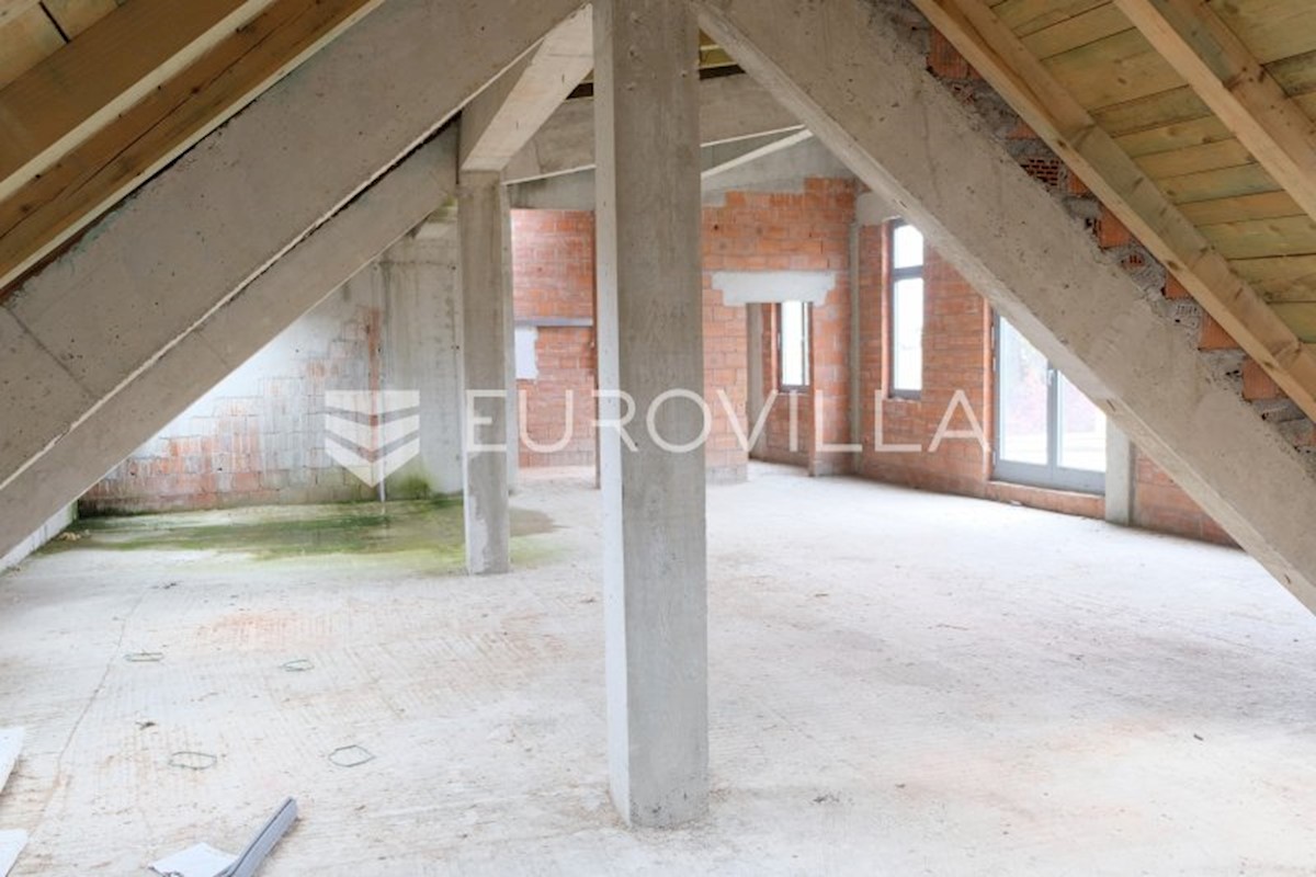 Business premises For sale - ZAGREBAČKA  SAMOBOR 