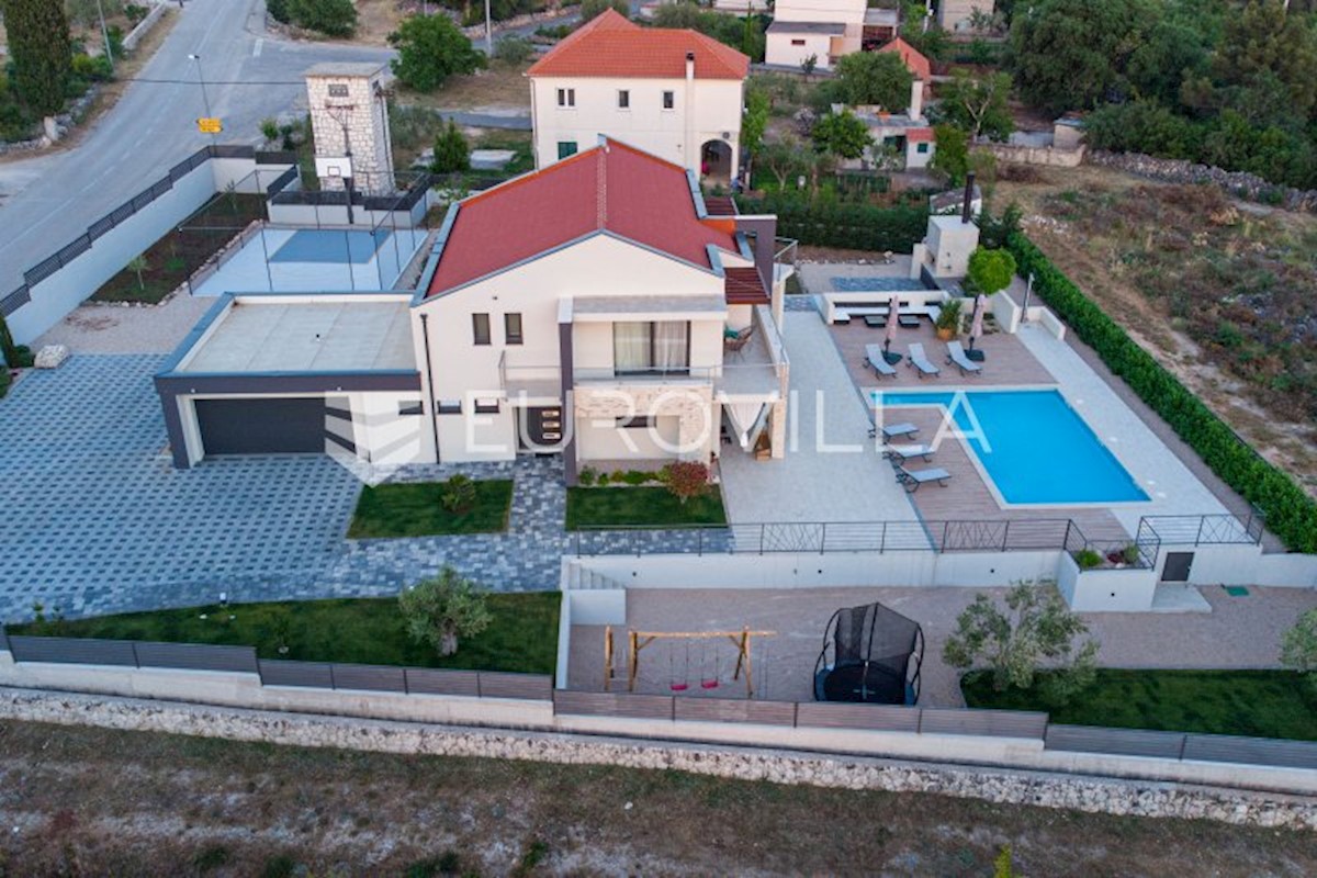 House For sale - ŠIBENSKO-KNINSKA ŠIBENIK