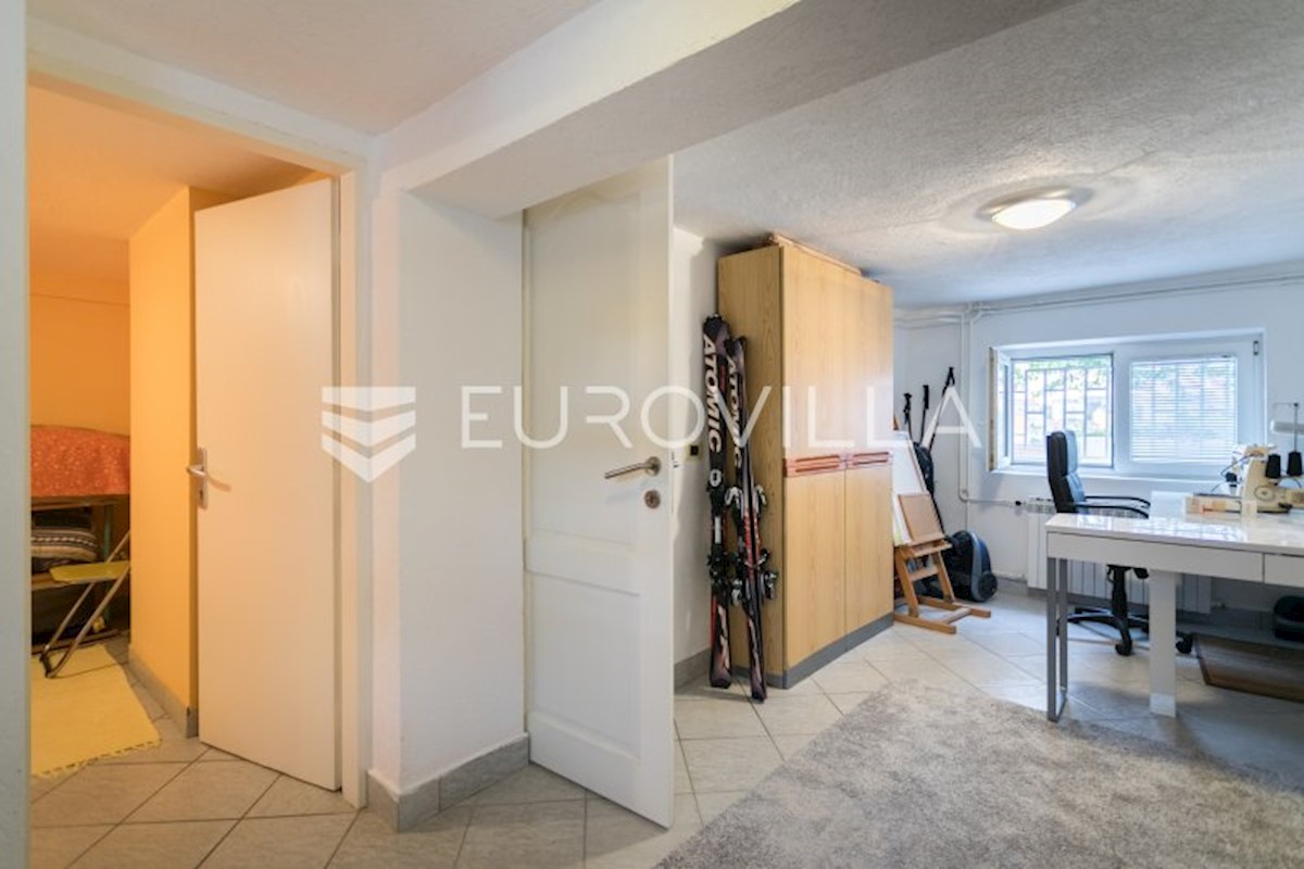 Maison À vendre - GRAD ZAGREB ZAGREB