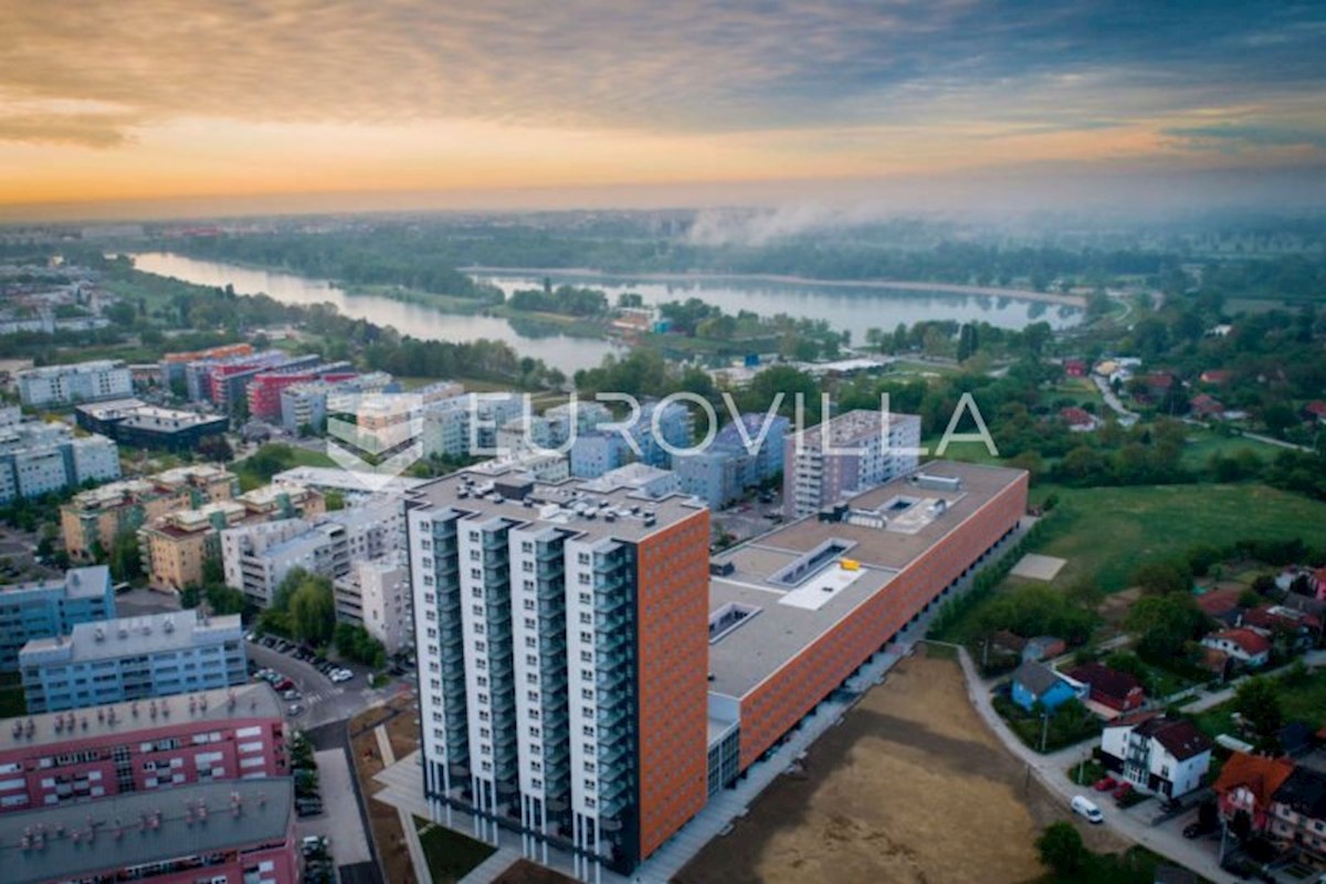 Locaux commerciaux À louer - ISTARSKA  VIŽINADA 