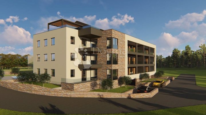 Stan na prodaju 226 m² – Premantura