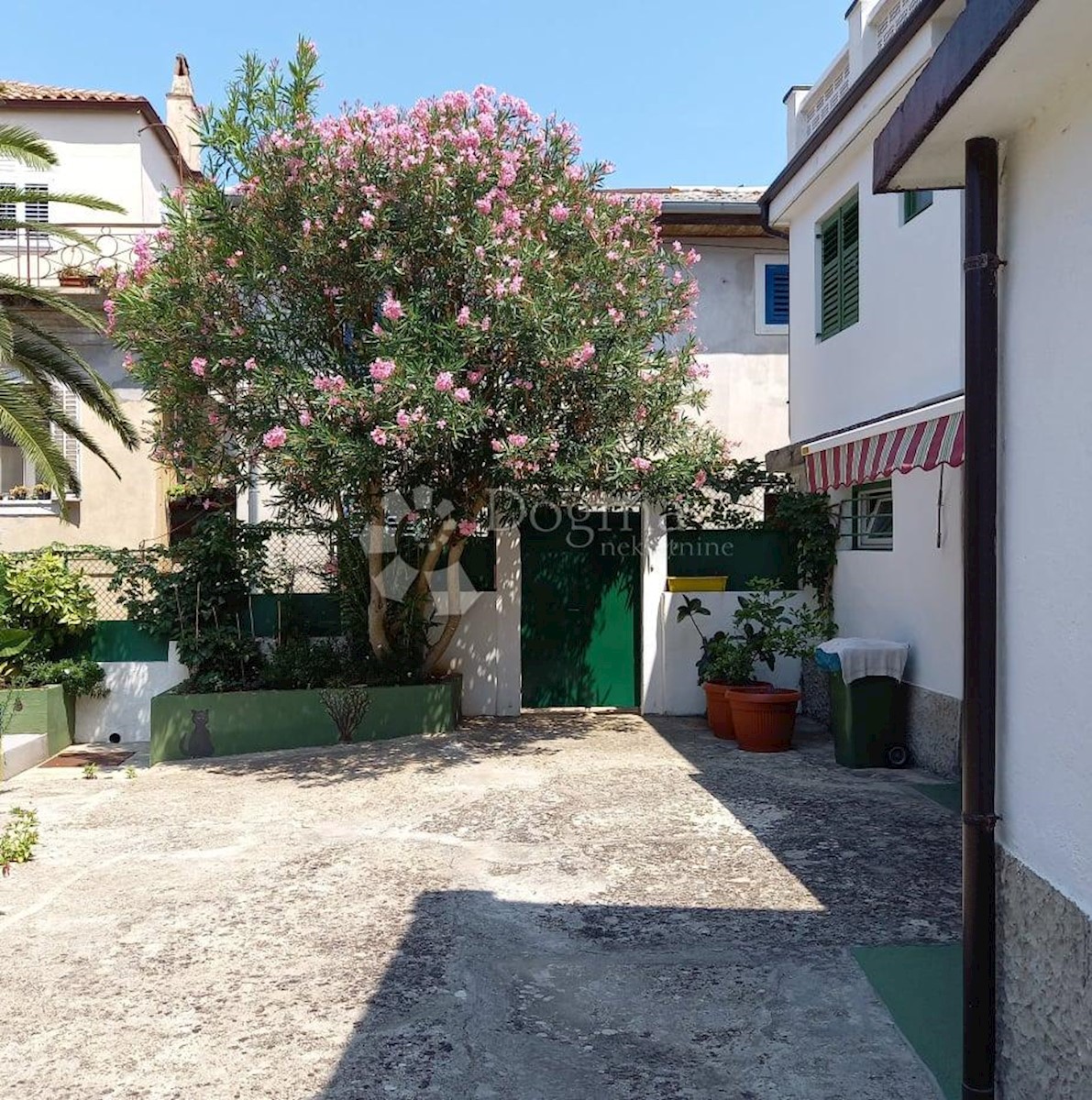Dom Na predaj - PRIMORSKO-GORANSKA  MALI LOŠINJ 