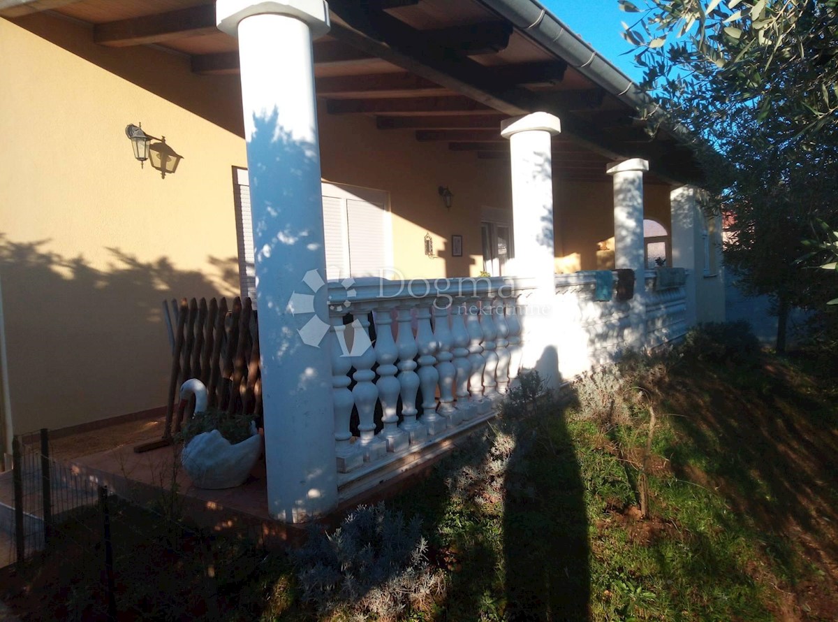 Dom Na predaj - ISTARSKA  LIŽNJAN 