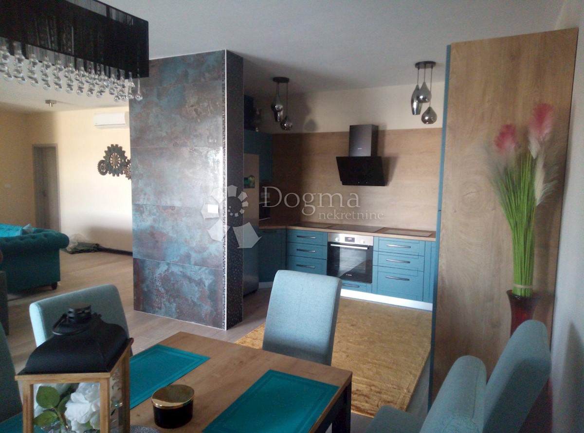Haus Zu verkaufen - ISTARSKA  LIŽNJAN 