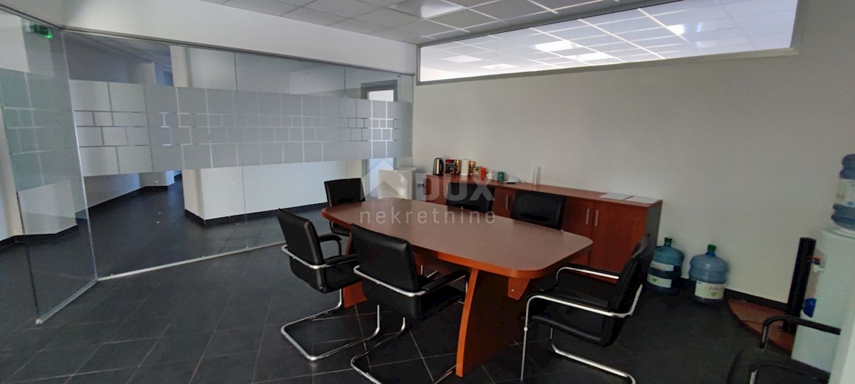 Business premises For rent MARINIĆI