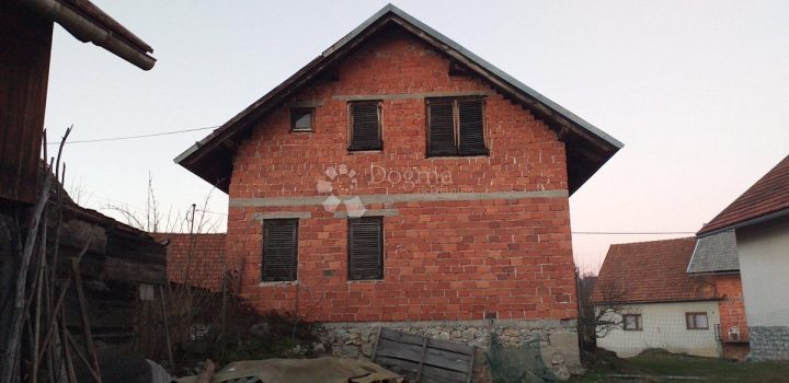 Casa in vendita 316 m² – Lukovdol