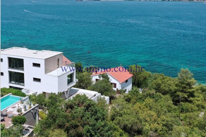 Casa in vendita 310 m² – Čiovo