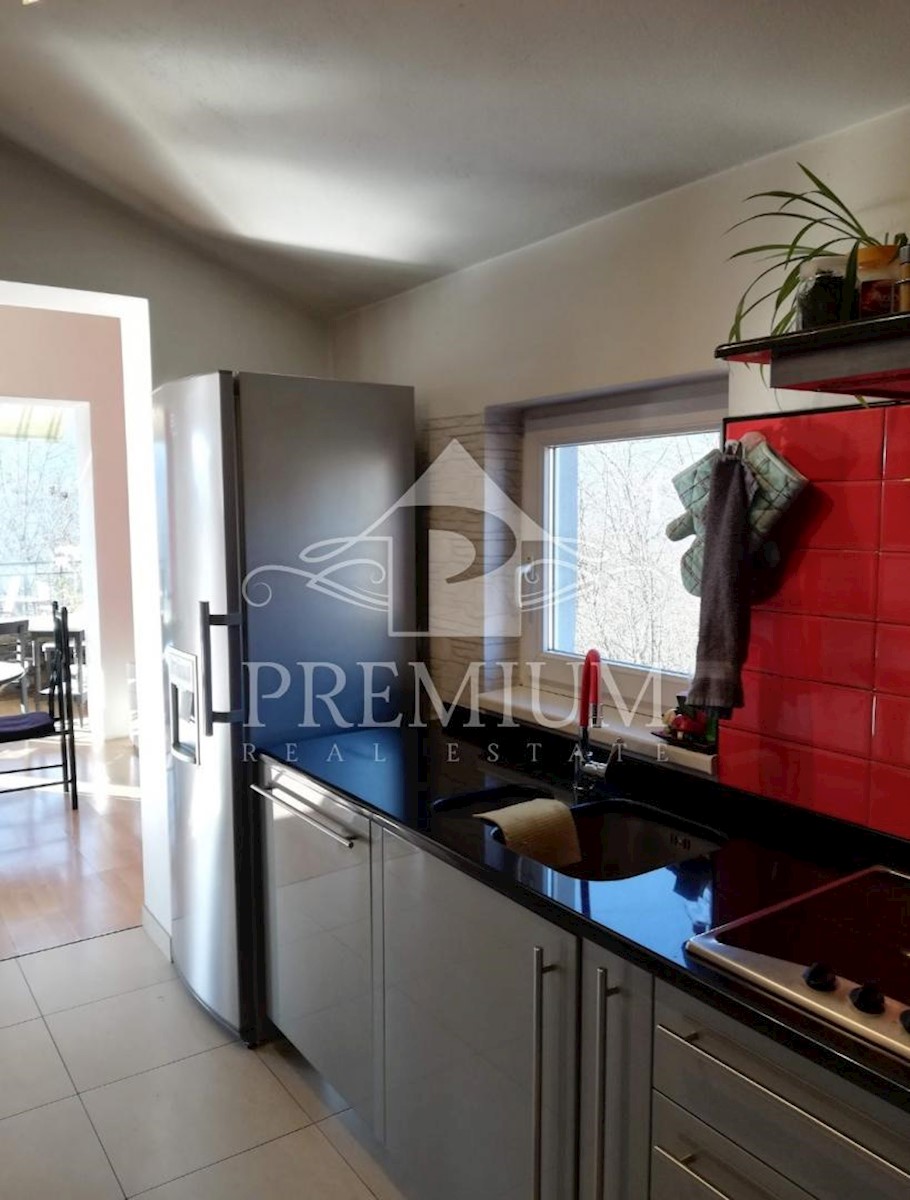 Apartmán Na predaj - PRIMORSKO-GORANSKA  MATULJI 