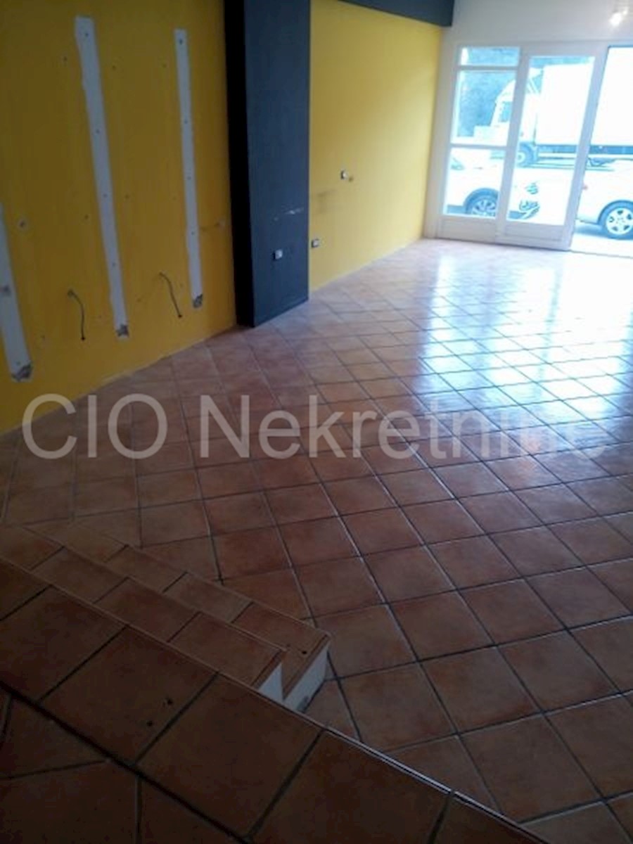 Business premises For rent - SPLITSKO-DALMATINSKA  SPLIT 