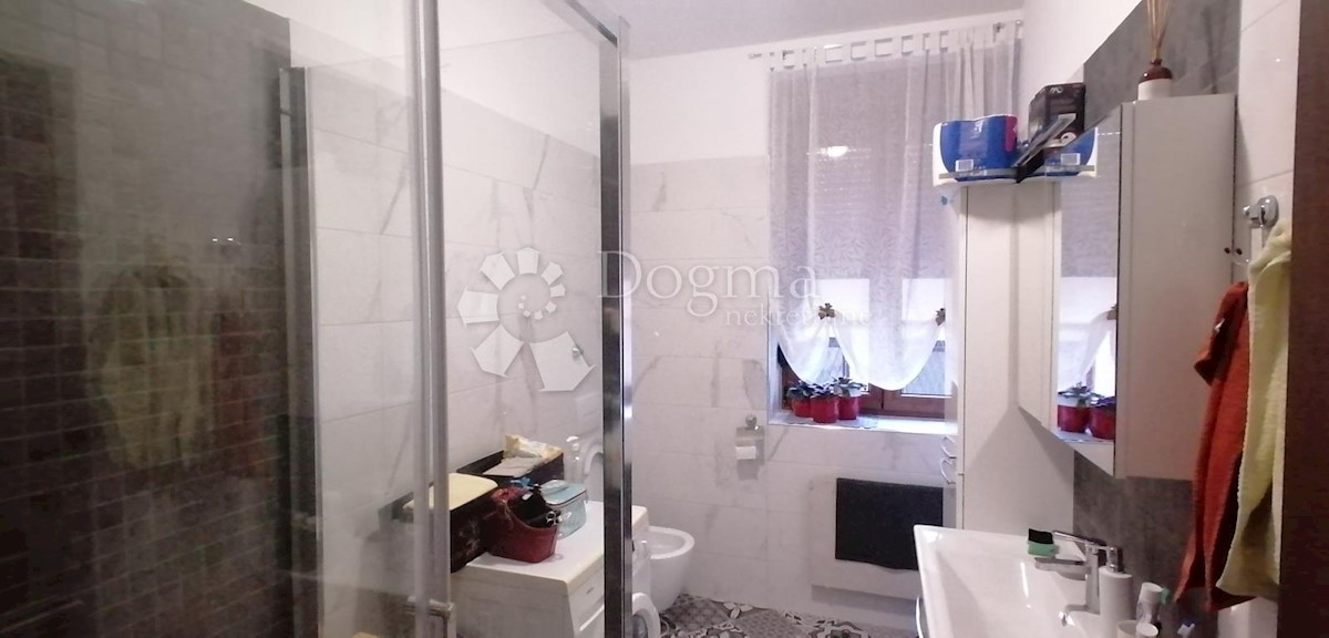 Flat For sale - PRIMORSKO-GORANSKA  KASTAV 