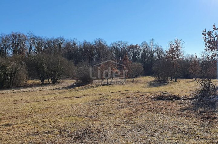 Grundstück zu verkaufen 7235 m² – Kringa
