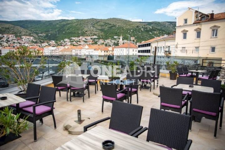 Business premises for sale 1050 m² – Senj