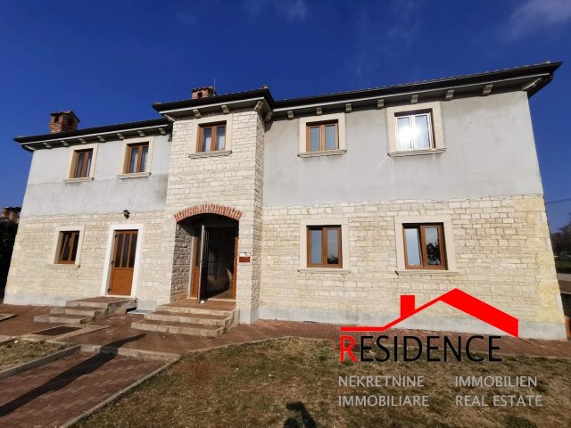 Hiša na predaj 500 m² – Juršići