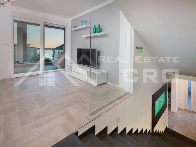Casa In vendita - šibensko-kninska Rogoznica - foto 3/9
