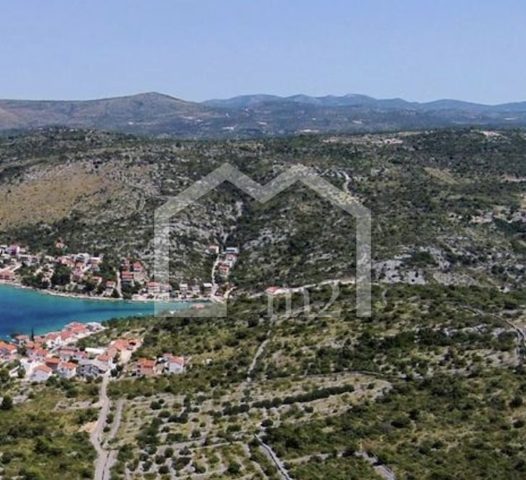 Land for sale 1764 m² – Sevid
