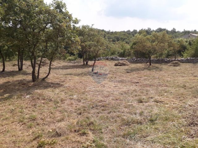 Pozemok na predaj 810 m² – Juršići
