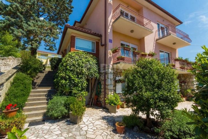 Kuća na prodaju 250 m² – Novi Vinodolski