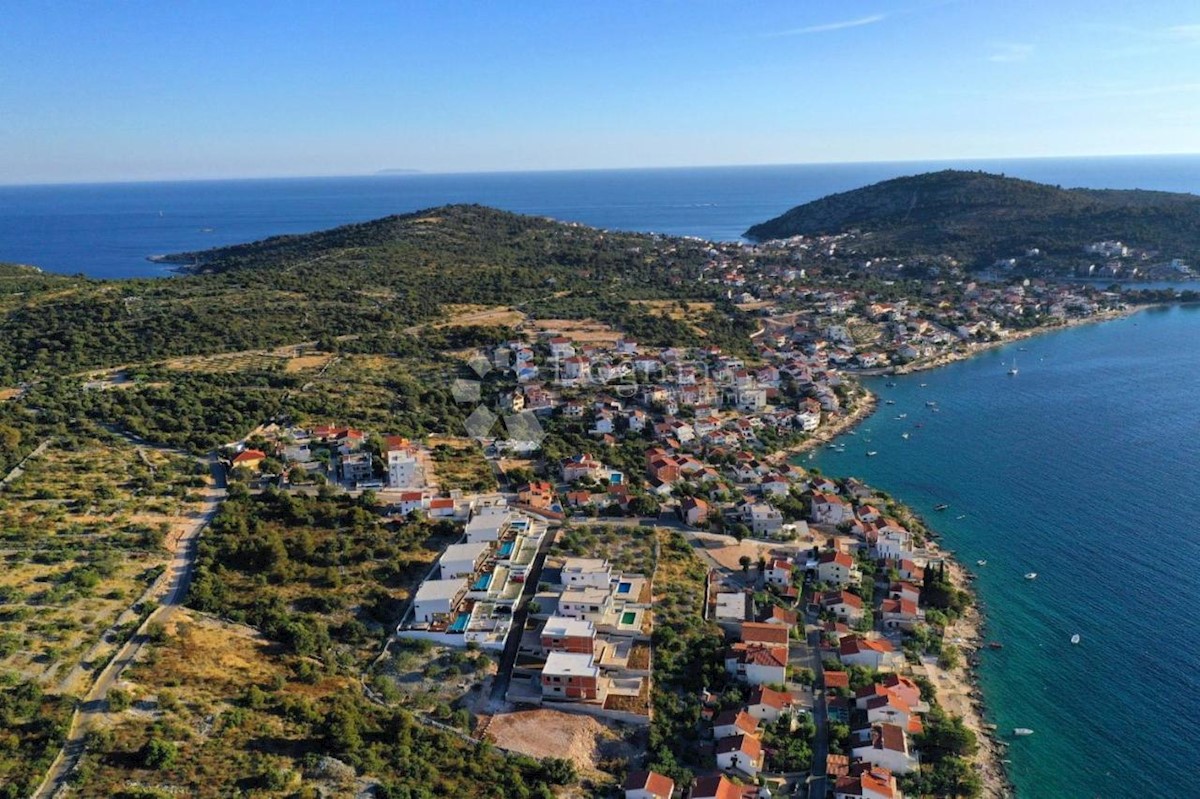 Kuća Na prodaju - ŠIBENSKO-KNINSKA ROGOZNICA