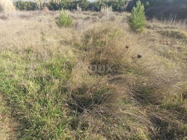 Terrain à vendre 12350 m² – Pula