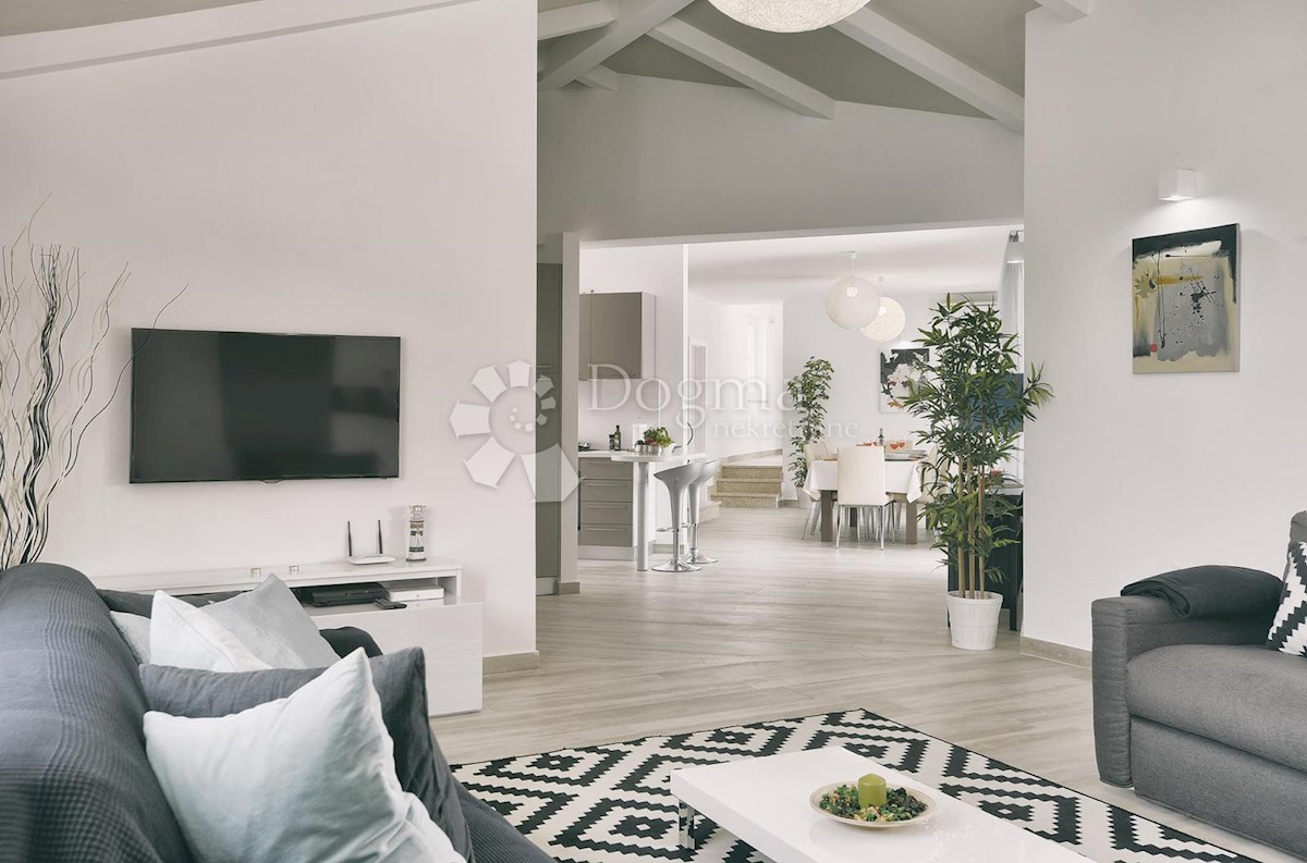 House For sale - ISTARSKA  MEDULIN 