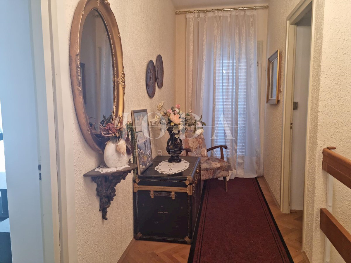 House For sale - PRIMORSKO-GORANSKA  NOVI VINODOLSKI 