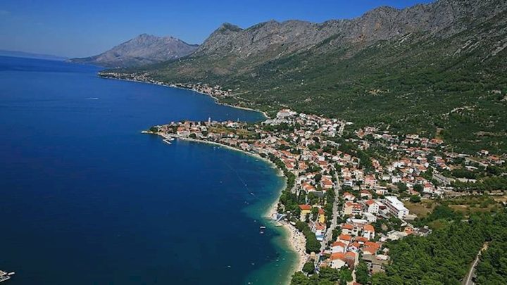 Pozemok na predaj 4000 m² – Makarska