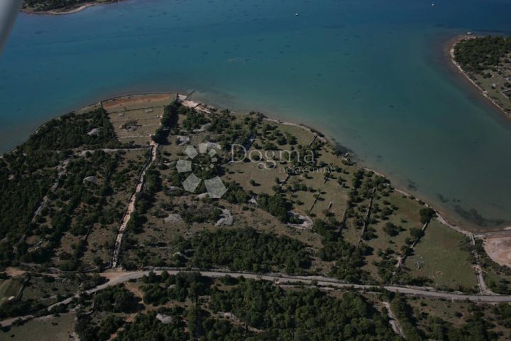 Parcela Naprodaj - Primorsko-goranska Cres - foto 2/4