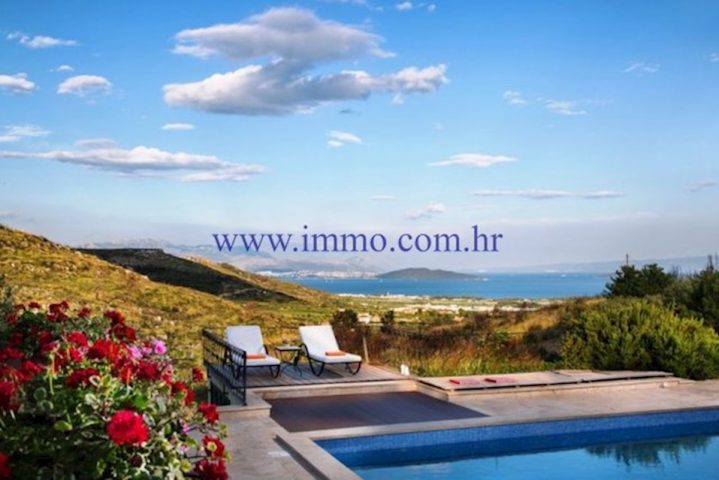 Dům na prodej 690 m² – Trogir