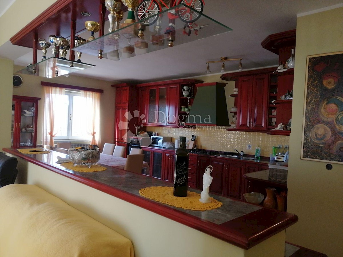 Casa In vendita - PRIMORSKO-GORANSKA  VIŠKOVO 