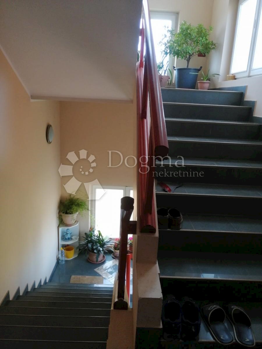 Casa In vendita - PRIMORSKO-GORANSKA  VIŠKOVO 