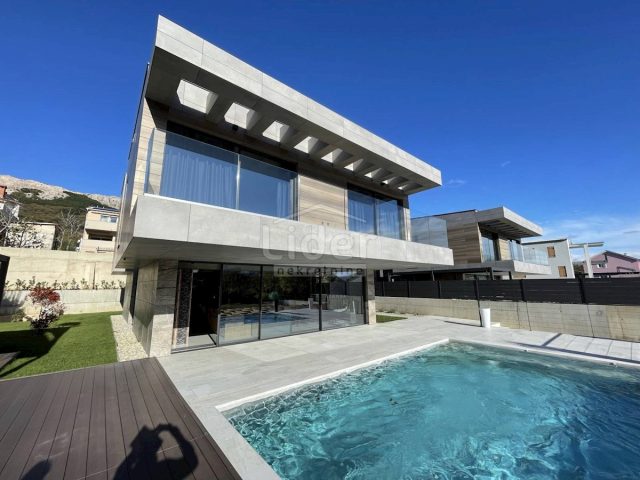 Casa in vendita 280 m² – Baška
