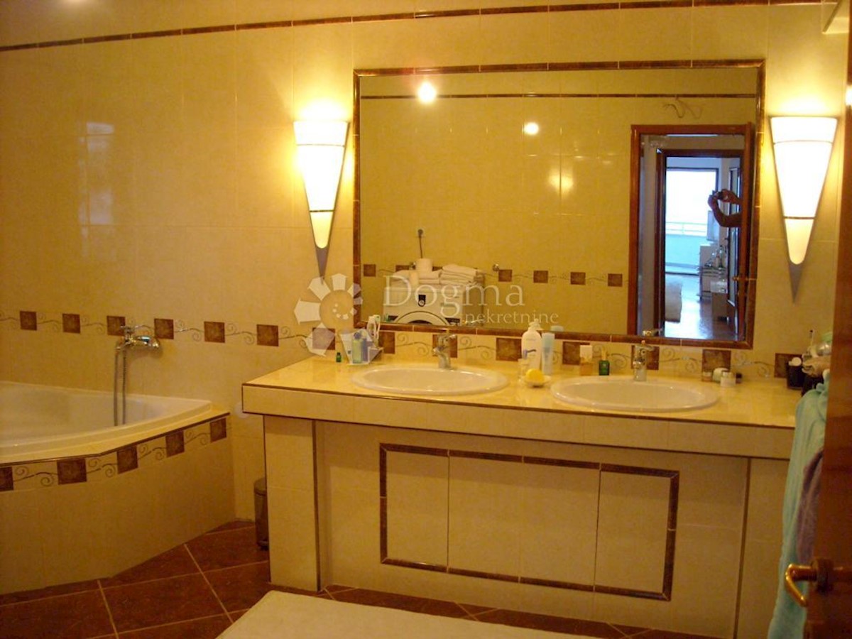 Apartmán Na predaj - PRIMORSKO-GORANSKA  OPATIJA 
