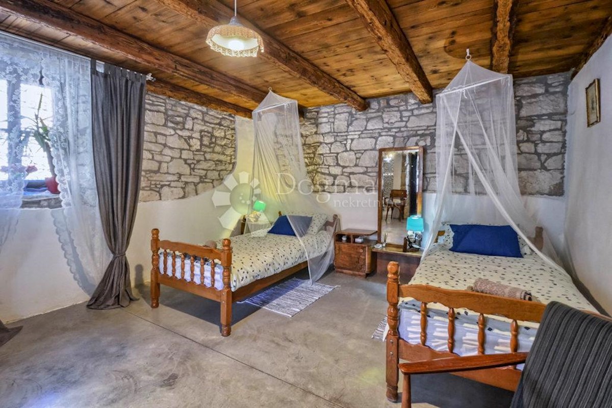 Casa In vendita - ISTARSKA  SVETVINČENAT 