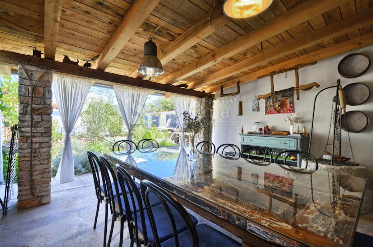 Casa In vendita - ISTARSKA  SVETVINČENAT 