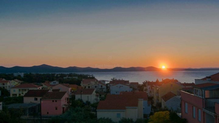 Mieszkanie Na sprzedaż - Zadarska Zadar - foto 2/12