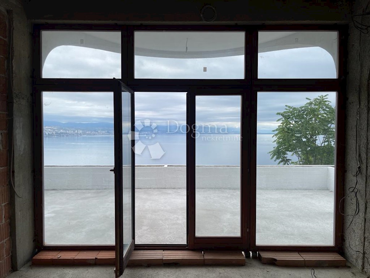 Stan Na prodaju - PRIMORSKO-GORANSKA  OPATIJA 